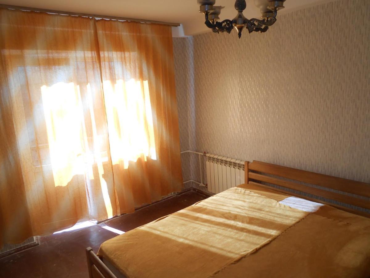 Проспект Героев Сталинграда 19 А Appartement Kiev Buitenkant foto